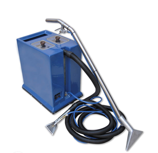 Carpet cleaning machine